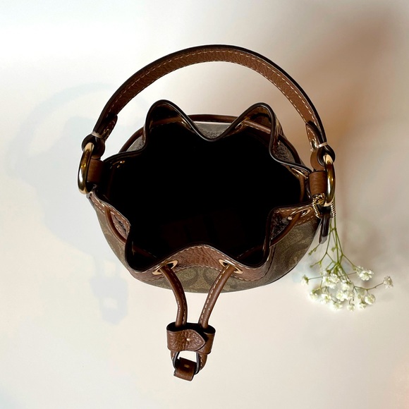 Authentic Coach Mini Dempsey Bucket - Picture 5 of 8